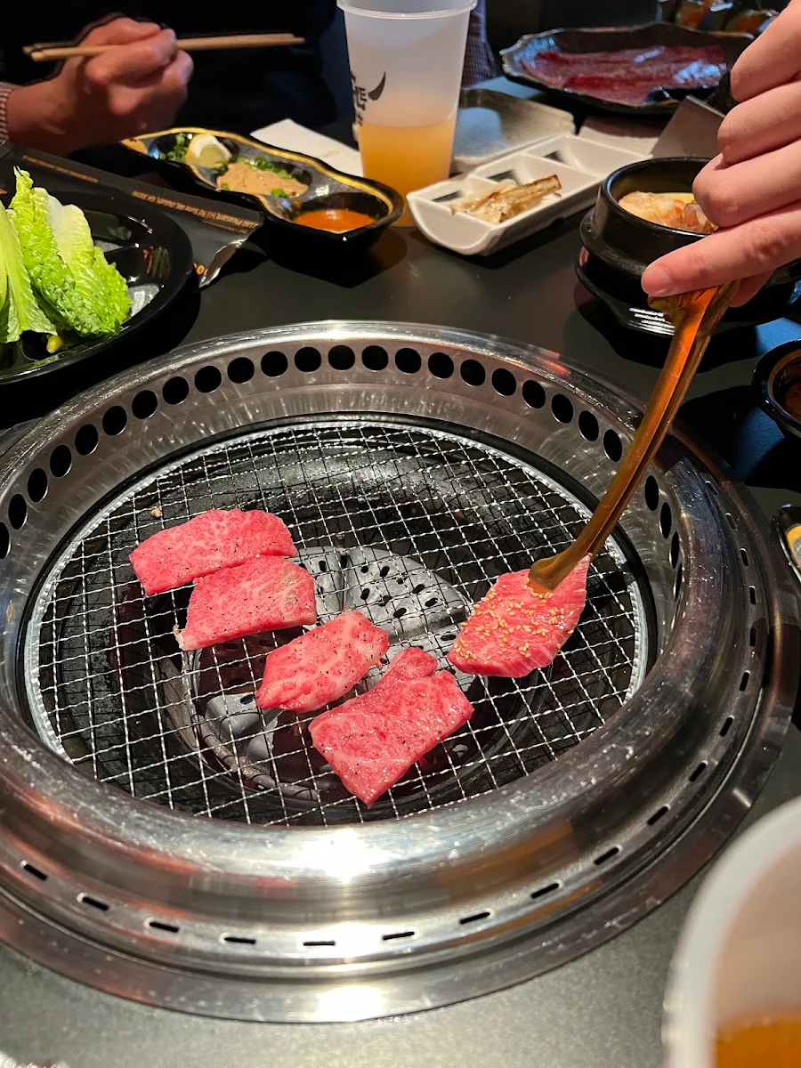 wagyu stone pot bibimbap a5和牛石锅拌饭